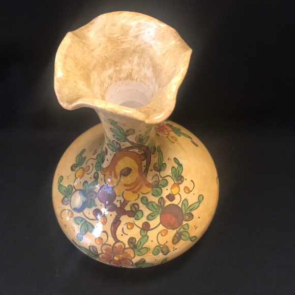 Vintage Italian Handmade/Handpainted Signed Vase - Picture 3 of 11